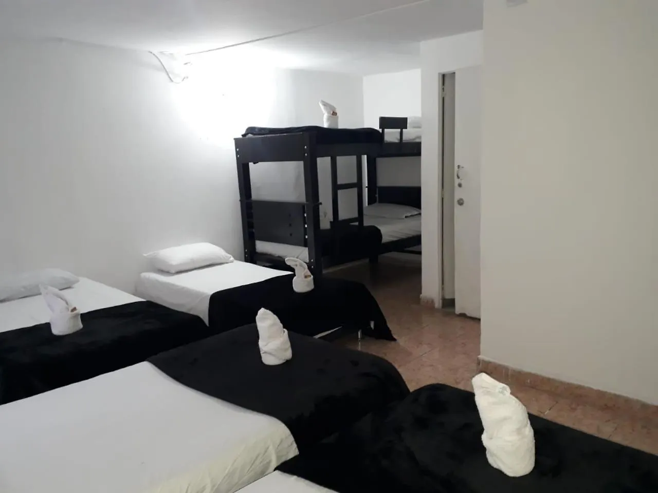 Hotel Obelisco Medellín 0*,  Colombia