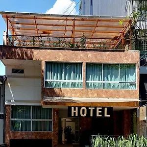 A & A Santa Alejandria Hotel